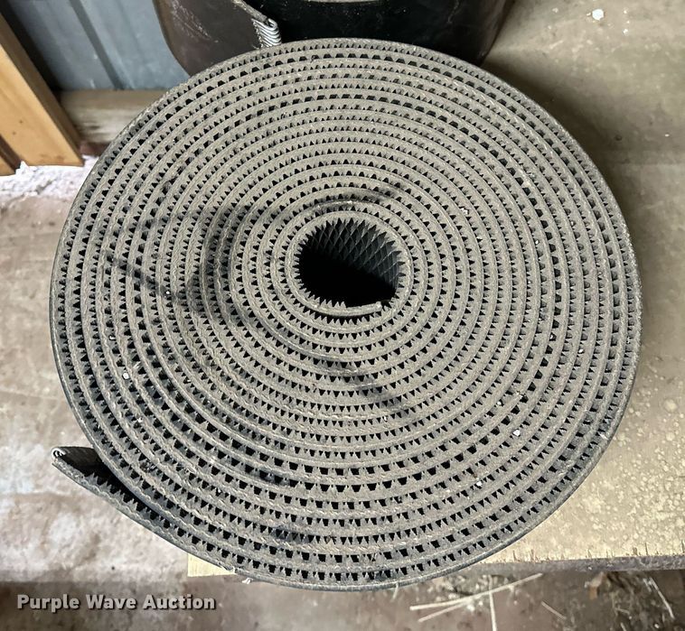 image for item LR9729 John Deere 560M  round baler