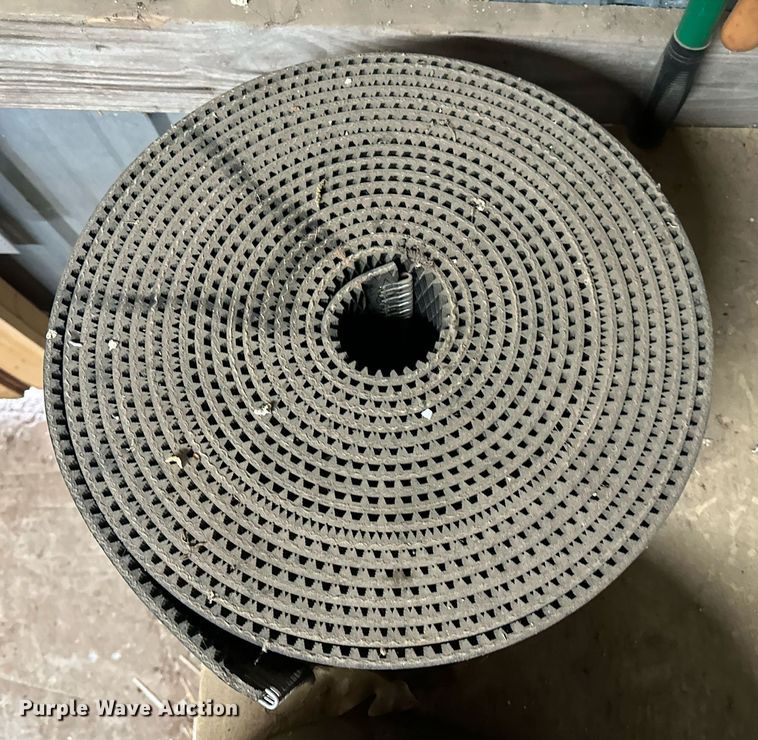 image for item LR9729 John Deere 560M  round baler