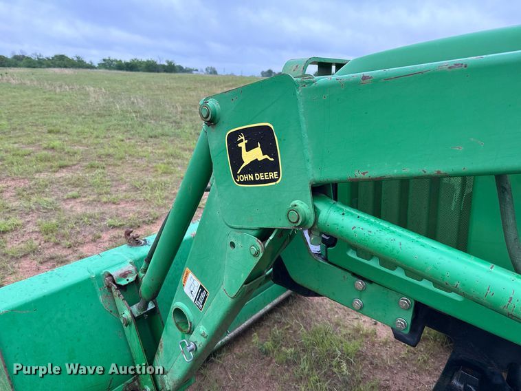 image for item LR9735 1998 John Deere 5410  tractor