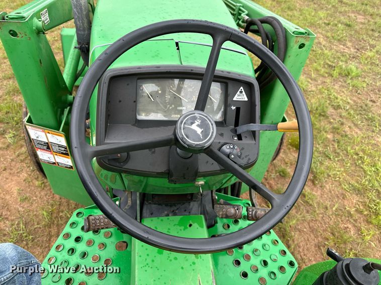 image for item LR9735 1998 John Deere 5410  tractor