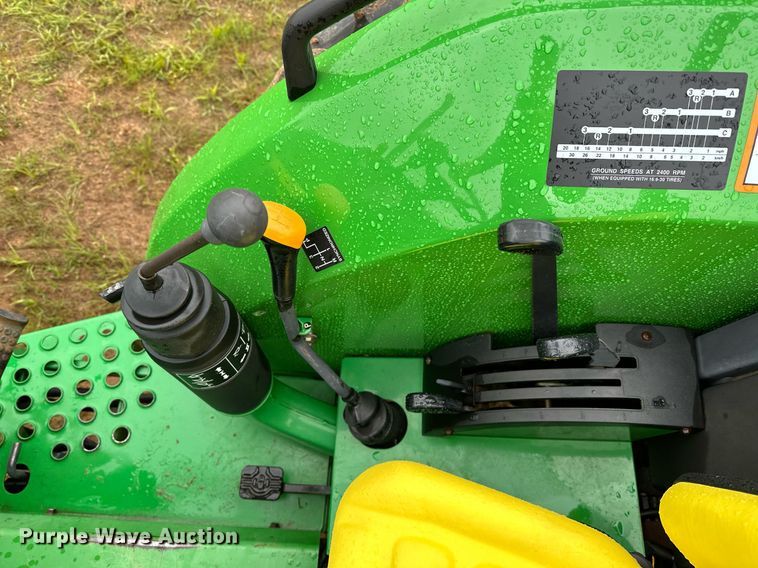 image for item LR9735 1998 John Deere 5410  tractor