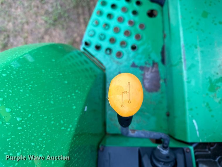 image for item LR9735 1998 John Deere 5410  tractor