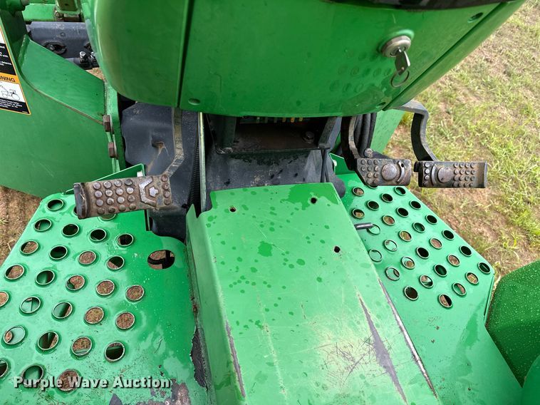 image for item LR9735 1998 John Deere 5410  tractor