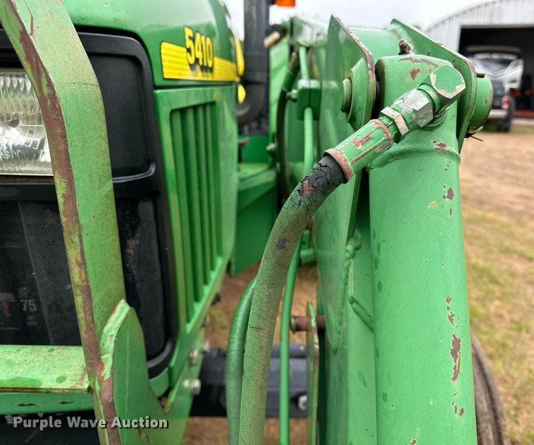 image for item LR9735 1998 John Deere 5410  tractor