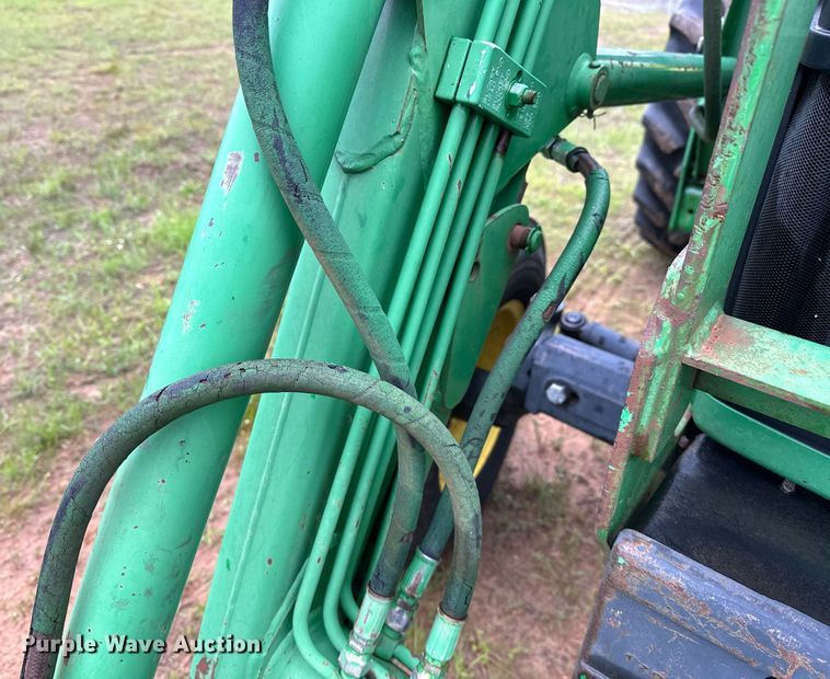 image for item LR9735 1998 John Deere 5410  tractor