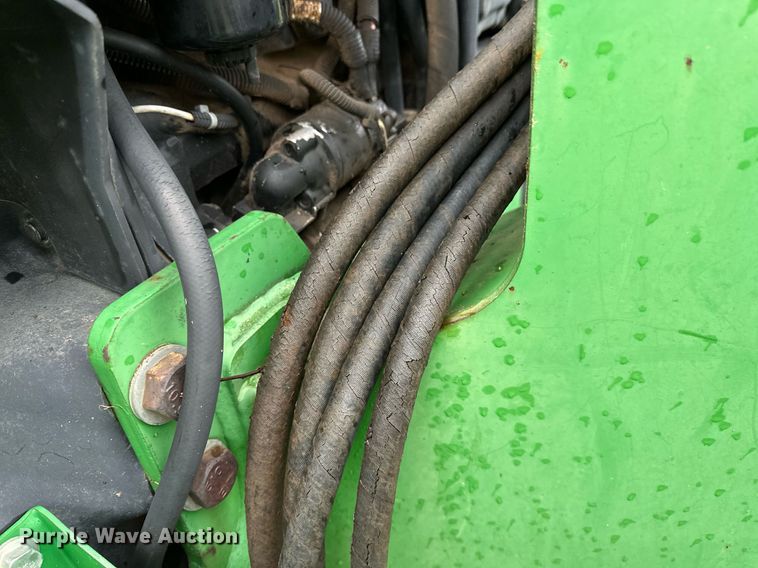 image for item LR9735 1998 John Deere 5410  tractor