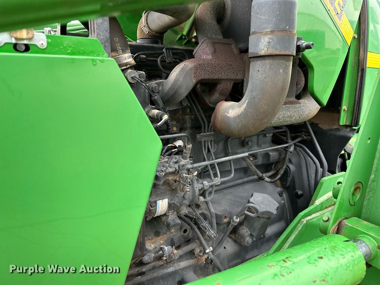 image for item LR9735 1998 John Deere 5410  tractor