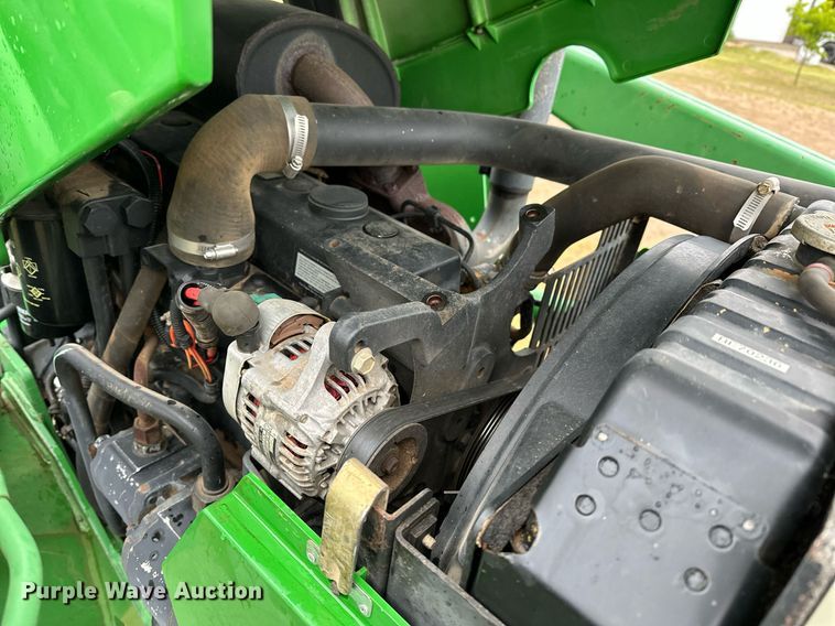 image for item LR9735 1998 John Deere 5410  tractor