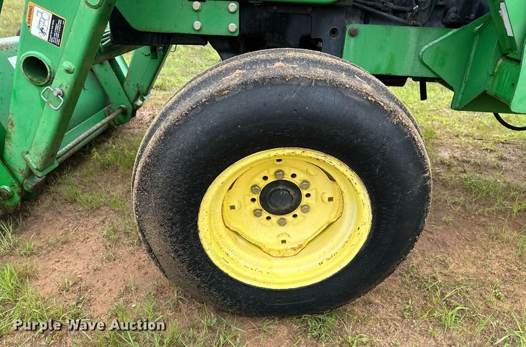 image for item LR9735 1998 John Deere 5410  tractor