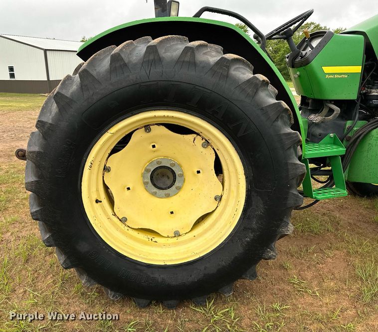 image for item LR9735 1998 John Deere 5410  tractor