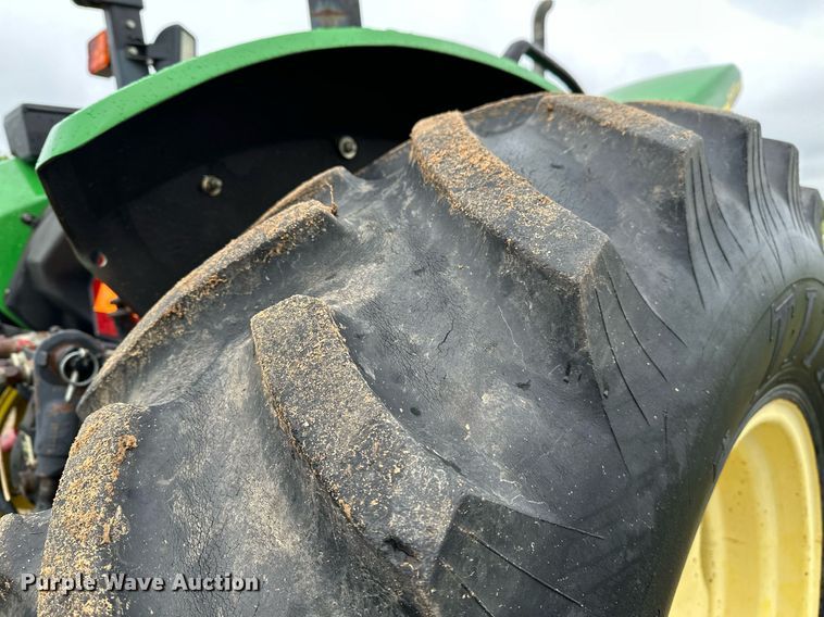 image for item LR9735 1998 John Deere 5410  tractor