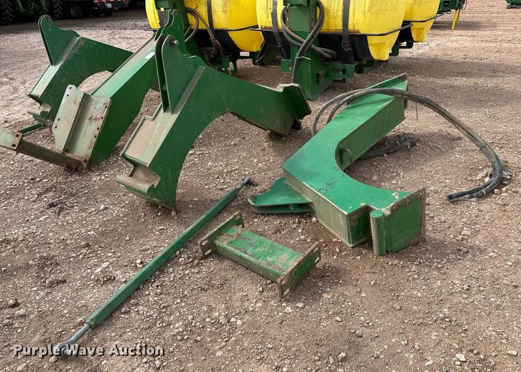 image for item LR9747 (2) Manco saddle tanks