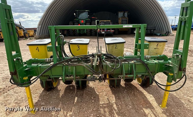 image for item LR9748 John Deere  no-till planter