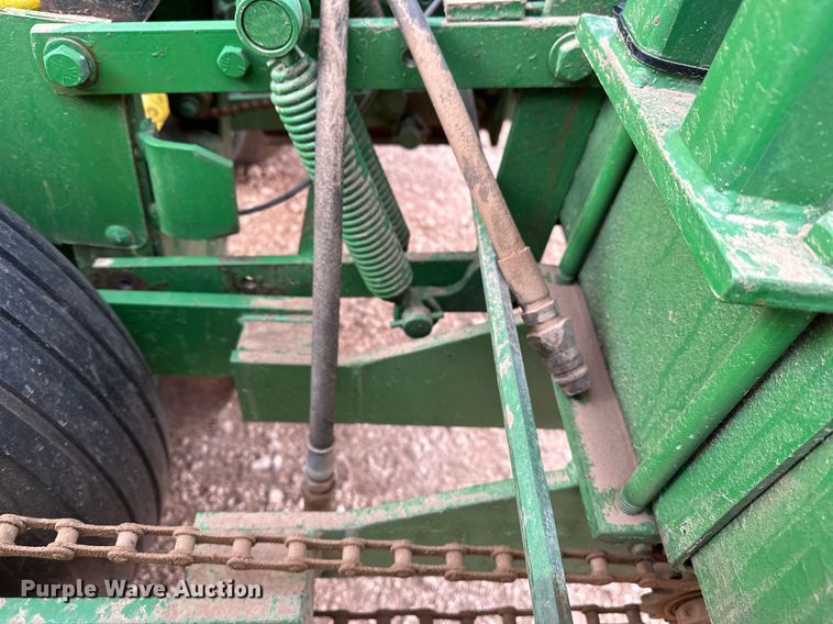 image for item LR9748 John Deere  no-till planter