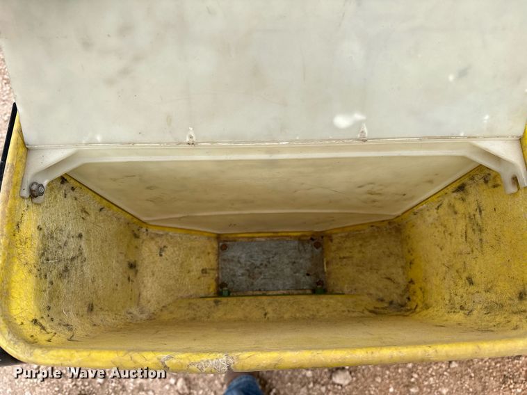 image for item LR9748 John Deere  no-till planter