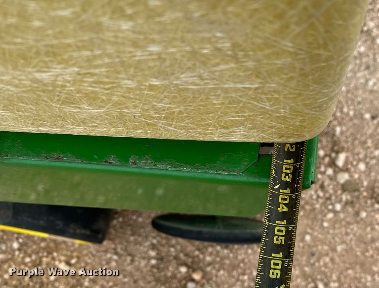 image for item LR9748 John Deere  no-till planter