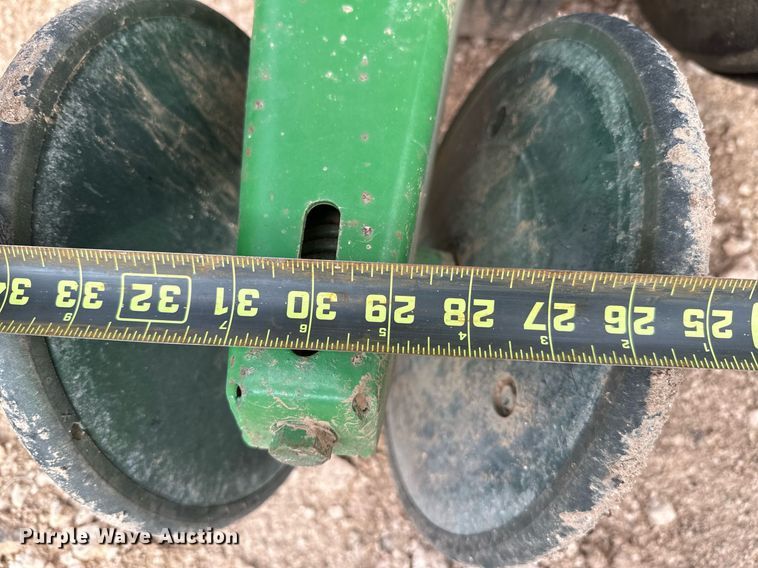 image for item LR9748 John Deere  no-till planter