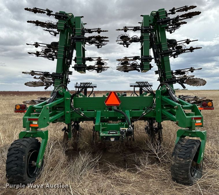 image for item LR9750 Great Plains NP4000-1630  strip-till