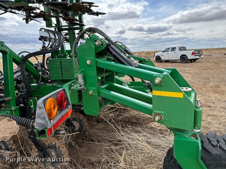image for item LR9750 Great Plains NP4000-1630  strip-till