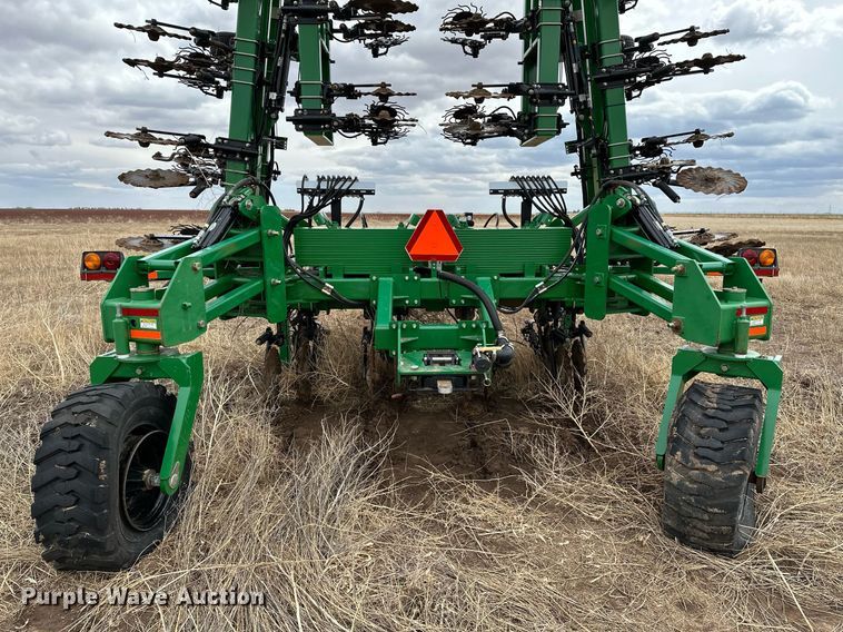 image for item LR9750 Great Plains NP4000-1630  strip-till