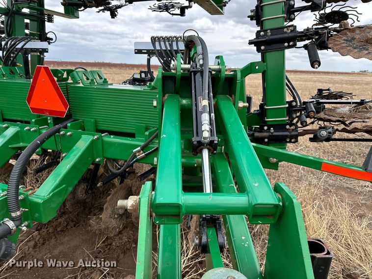 image for item LR9750 Great Plains NP4000-1630  strip-till