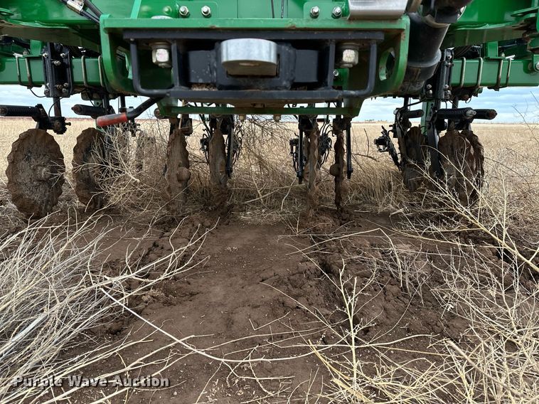 image for item LR9750 Great Plains NP4000-1630  strip-till