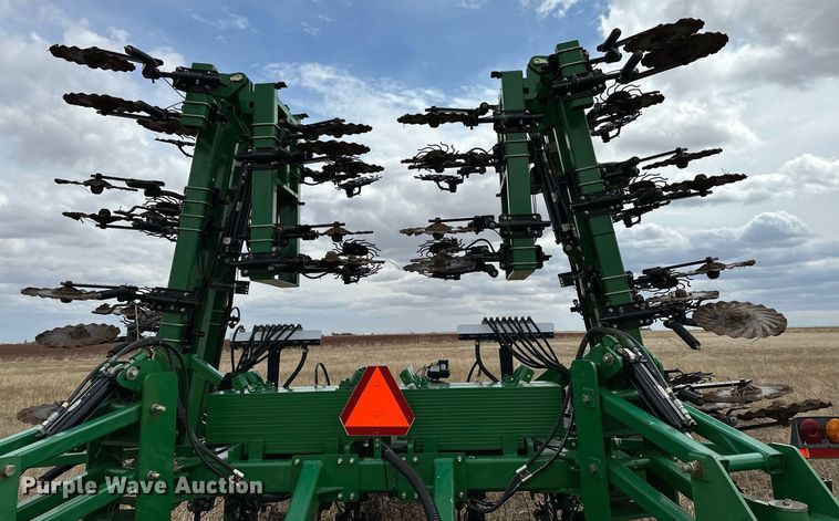 image for item LR9750 Great Plains NP4000-1630  strip-till