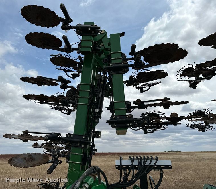 image for item LR9750 Great Plains NP4000-1630  strip-till