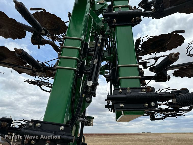 image for item LR9750 Great Plains NP4000-1630  strip-till