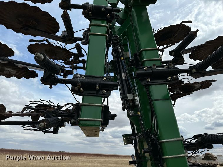 image for item LR9750 Great Plains NP4000-1630  strip-till