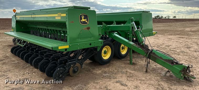image for item LR9752 John Deere 455  grain drill