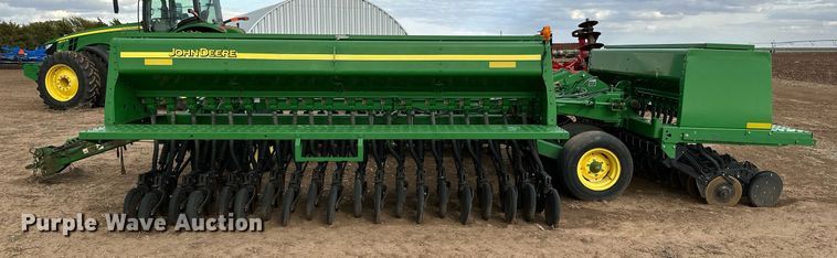 image for item LR9752 John Deere 455  grain drill