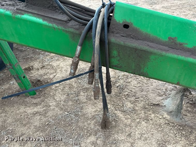 image for item LR9752 John Deere 455  grain drill