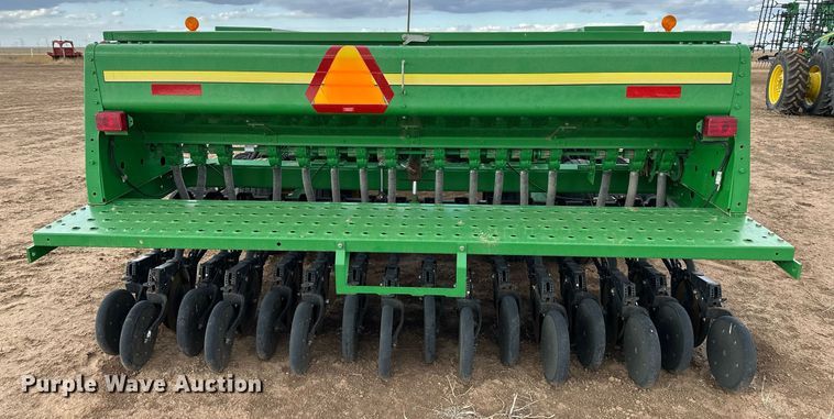 image for item LR9752 John Deere 455  grain drill