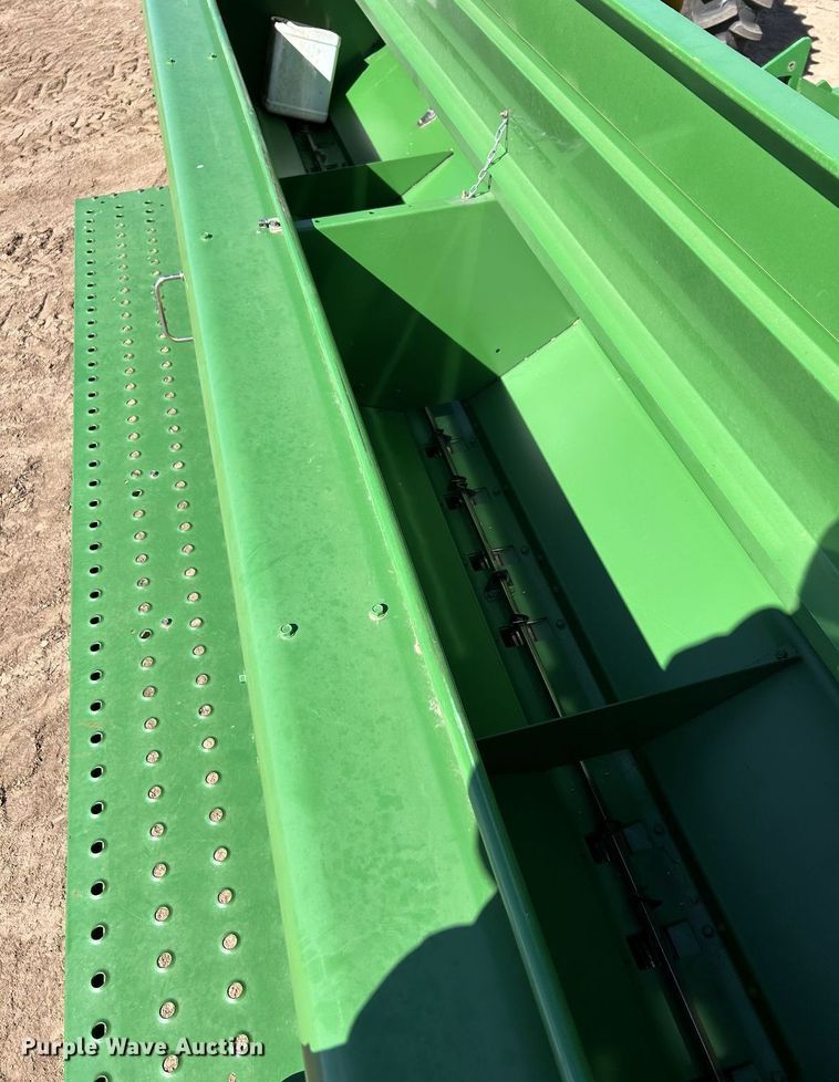 image for item LR9752 John Deere 455  grain drill