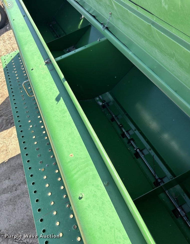 image for item LR9752 John Deere 455  grain drill