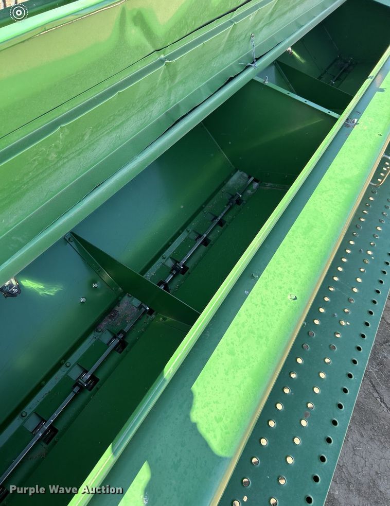 image for item LR9752 John Deere 455  grain drill