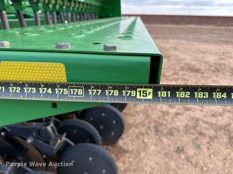 image for item LR9752 John Deere 455  grain drill
