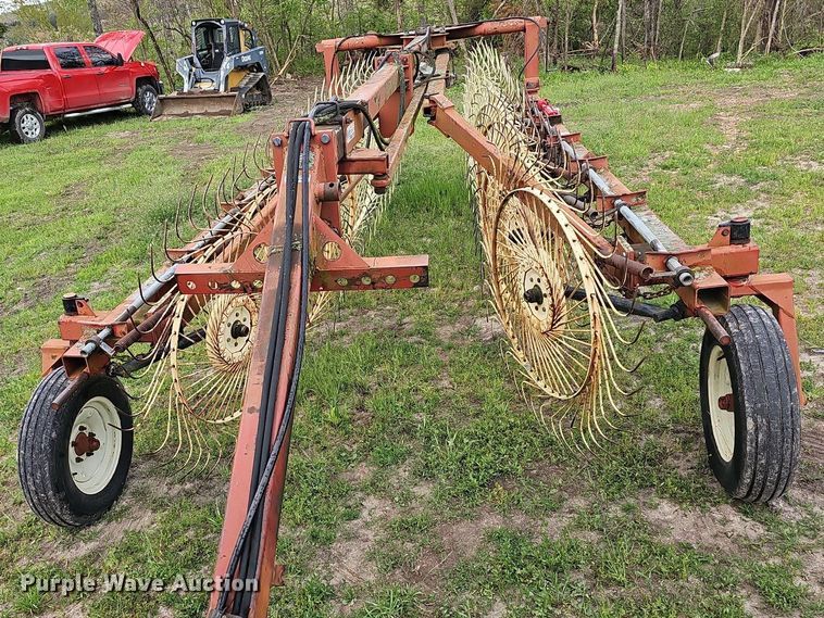 image for item LW9554 S&H  hay rake