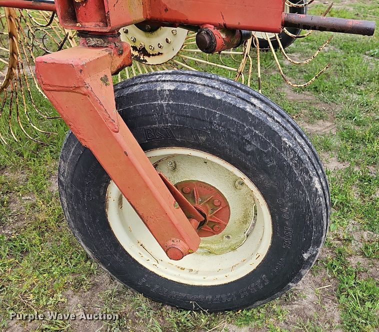 image for item LW9554 S&H  hay rake