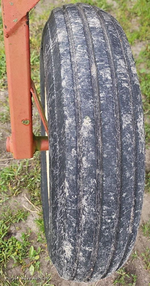 image for item LW9554 S&H  hay rake