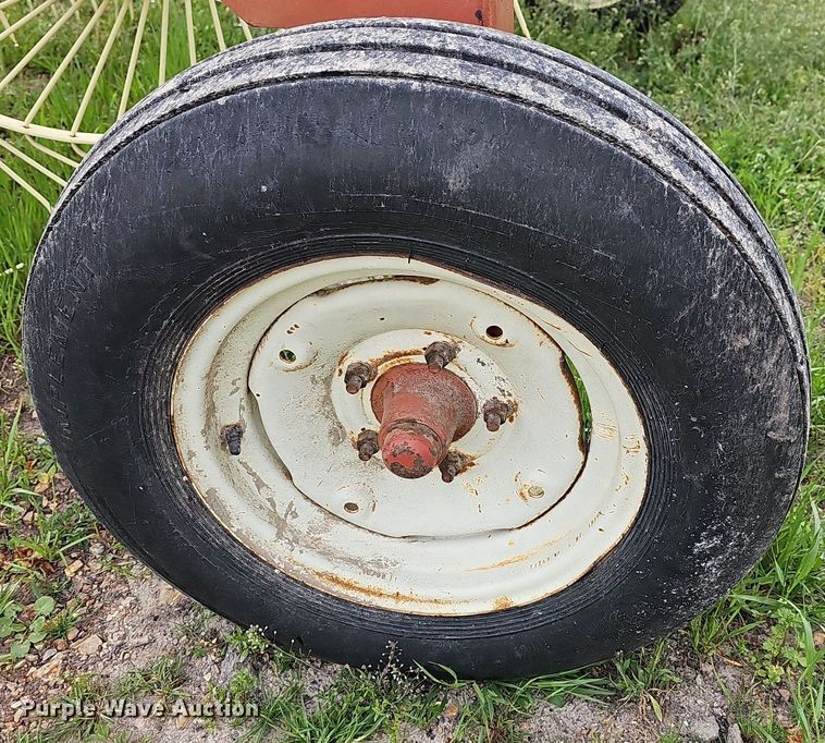 image for item LW9554 S&H  hay rake