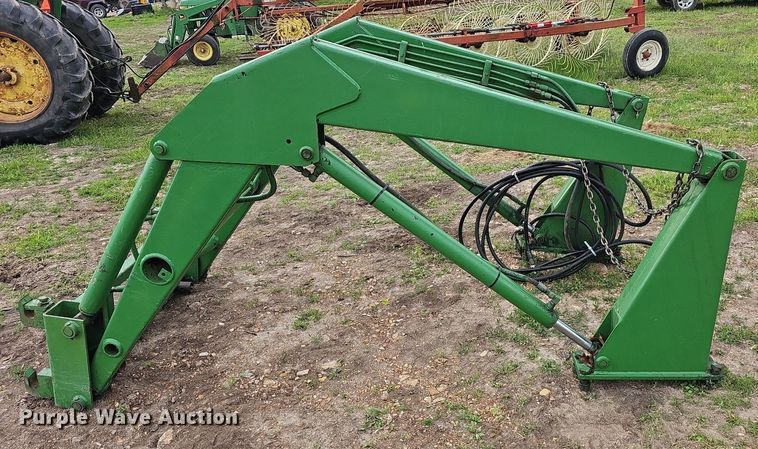 image for item LW9555 John Deere 4450  loader