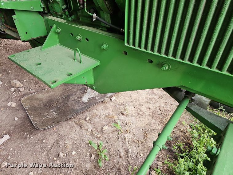 image for item LW9555 John Deere 4450  loader