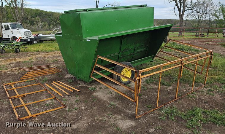 image for item LW9556 Richard Cox Manufacturing  creep feeder