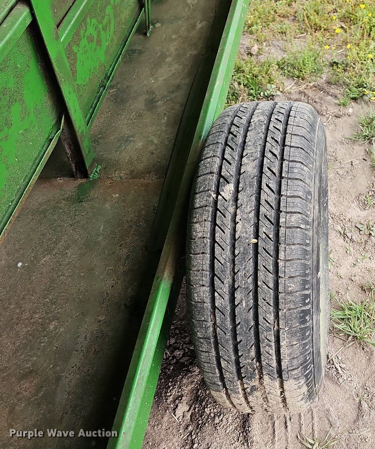 image for item LW9556 Richard Cox Manufacturing  creep feeder