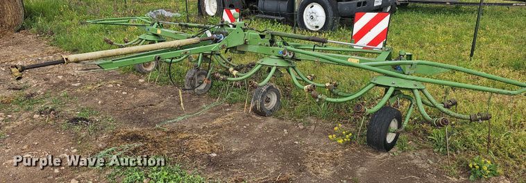 image for item LW9557 2005 Krone KW 5.50/4X7T  hay tedder