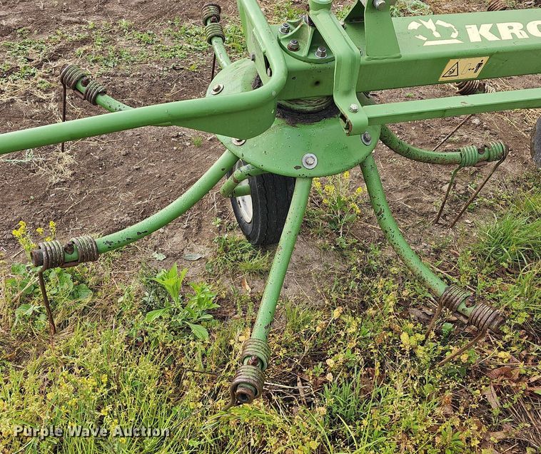 image for item LW9557 2005 Krone KW 5.50/4X7T  hay tedder