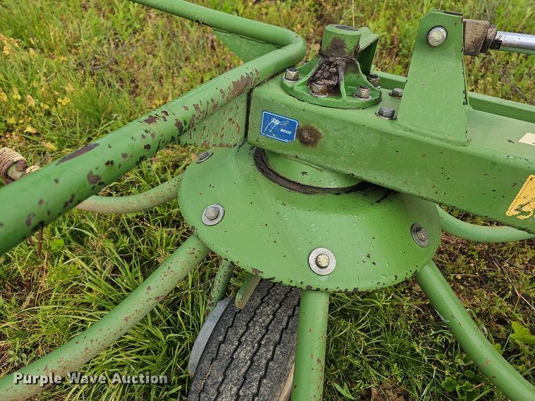image for item LW9557 2005 Krone KW 5.50/4X7T  hay tedder