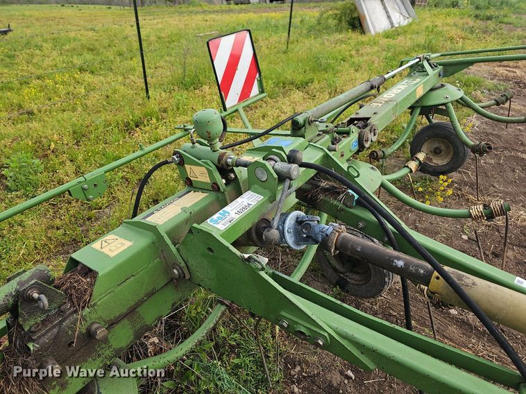 image for item LW9557 2005 Krone KW 5.50/4X7T  hay tedder
